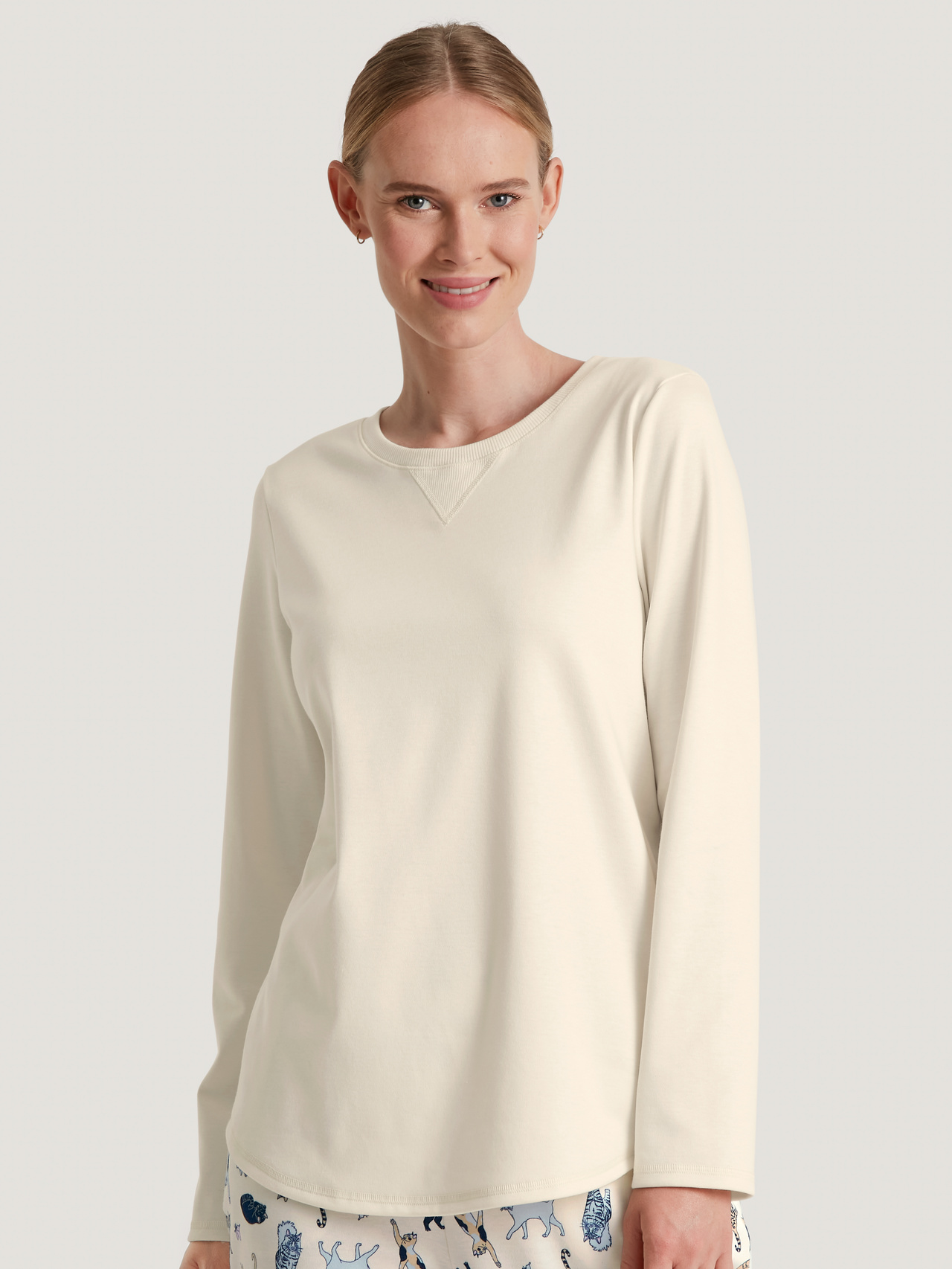 CALIDA Favourites Cats Langarm-Shirtfür Damen, XXS, Beige, verspielter Print für vielfältige Mix & Match-Möglichkeiten