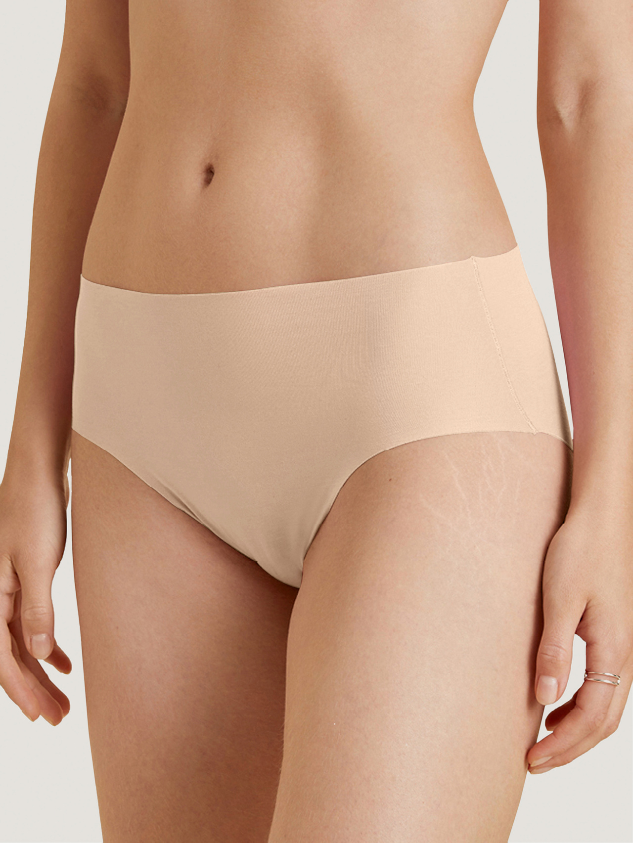 CALIDA Natural Skin Seamless-Midi-Slipfür Damen, L, Rosa, Wie eine zweite Haut – nahtlos bequem