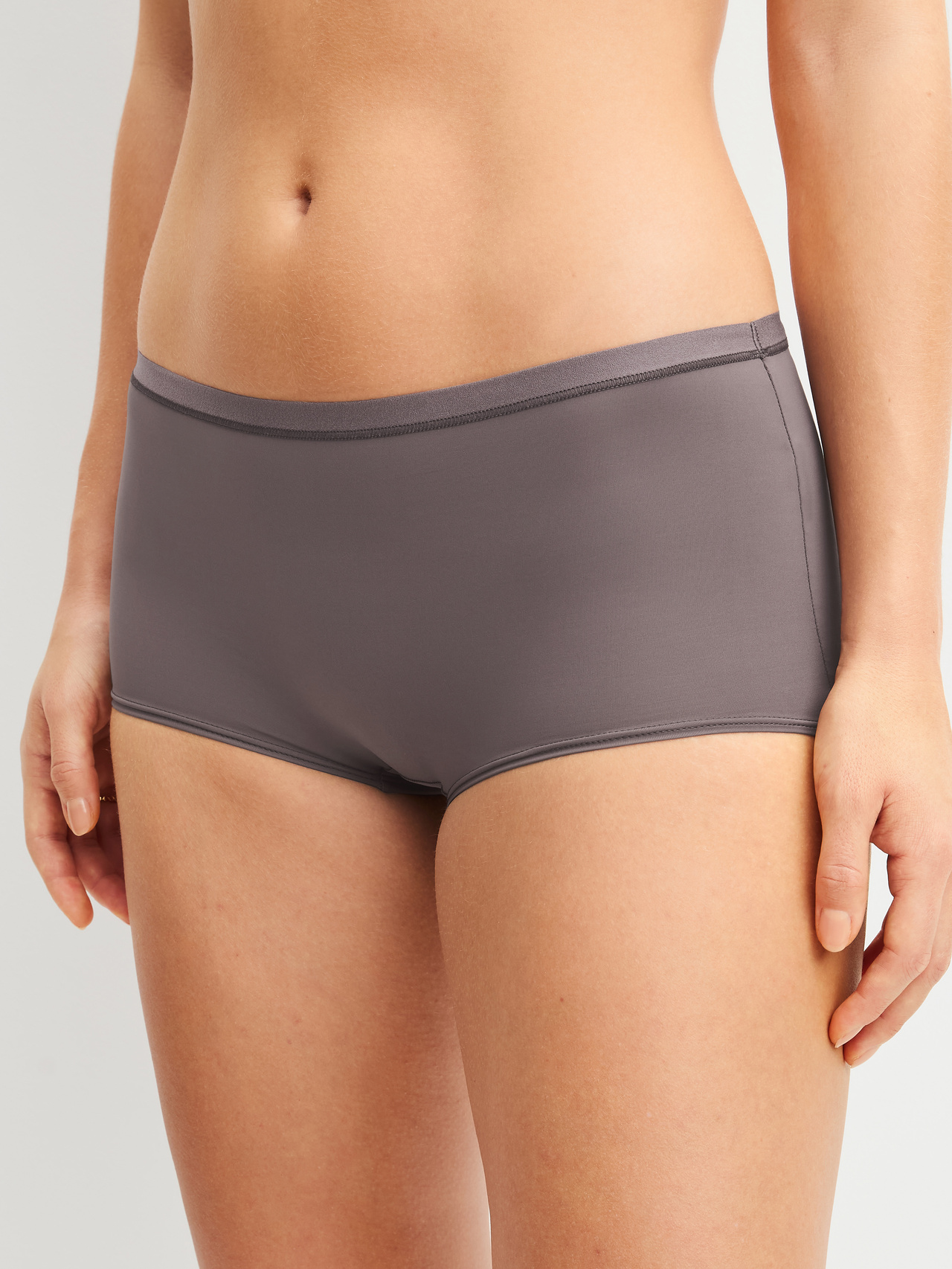 CALIDA Sleek Skin Panty, regular cutfür Damen, M, Braun, Freiheit neu definiert – für Tage, an denen du nichts spüren willst