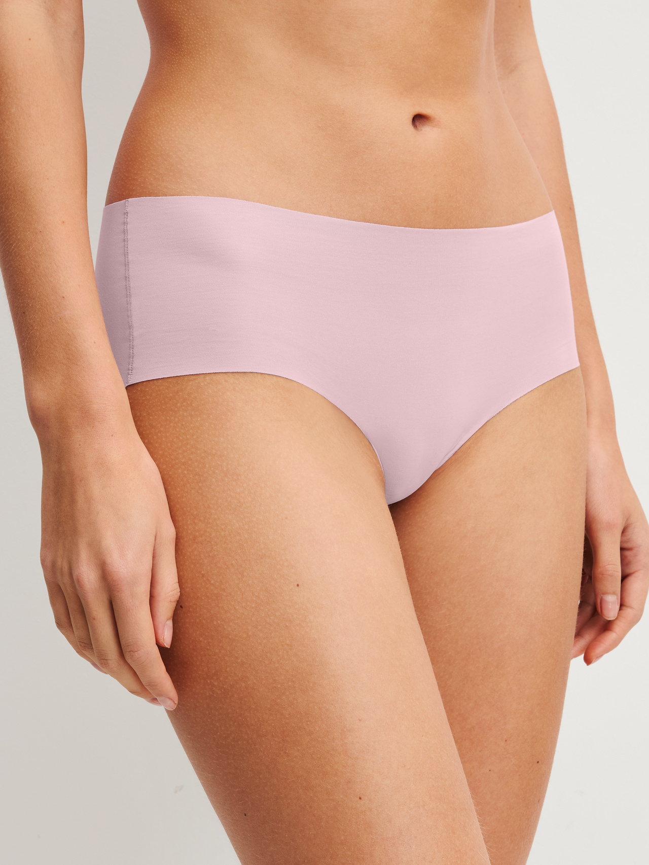 CALIDA Natural Skin Seamless-Panty, low cutfür Damen, M, Violett, Wie eine zweite Haut – nahtlos bequem