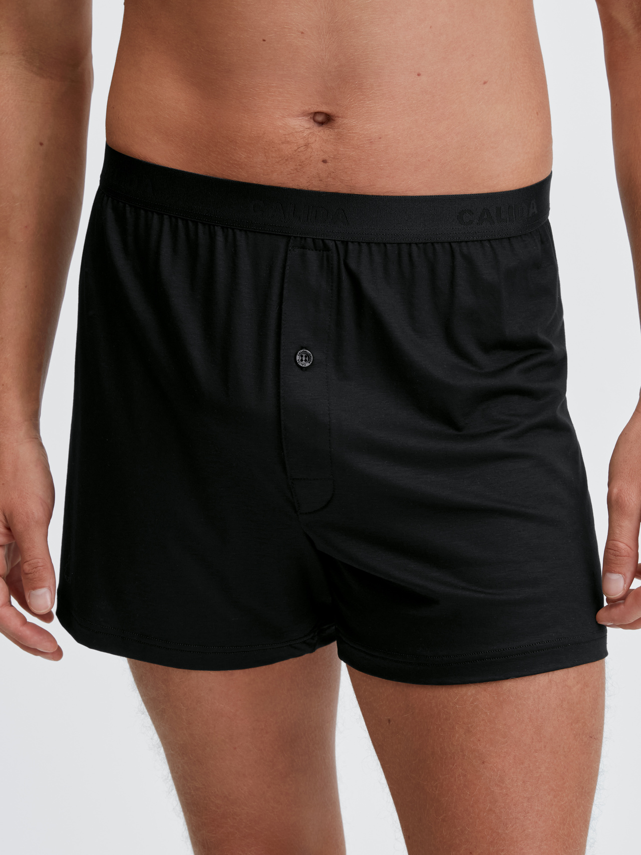 CALIDA Natural Cooling Boxershortsfür Herren, L, Schwarz, Natürlich kühlend, atmungsaktiv und ultraweich