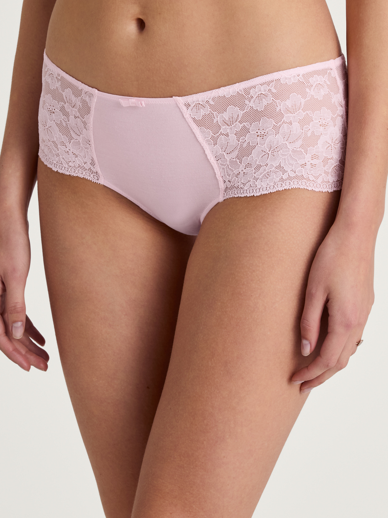 CALIDA Modal Sense Panty, low cutfür Damen, S, Rosa, In romantischer, feiner Blütenspitze und Leichtigkeit durch den Tag