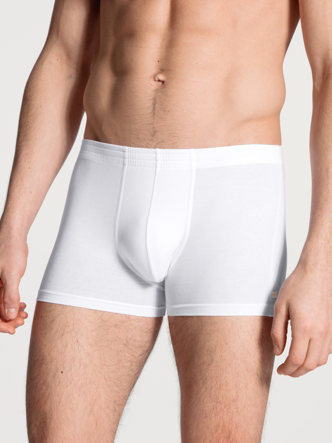 CALIDA Focus Boxer Brief mit stoffbezogenem Bundfür Herren, S, Weiß, Der perfekte Material-Mix, supersoft und funktional