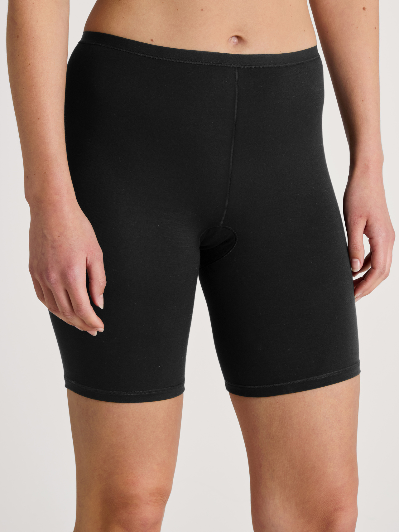 CALIDA Natural Comfort Radlerhosefür Damen, L, Schwarz, Beste Baumwolle, kompromissloser Komfort für jeden Tag