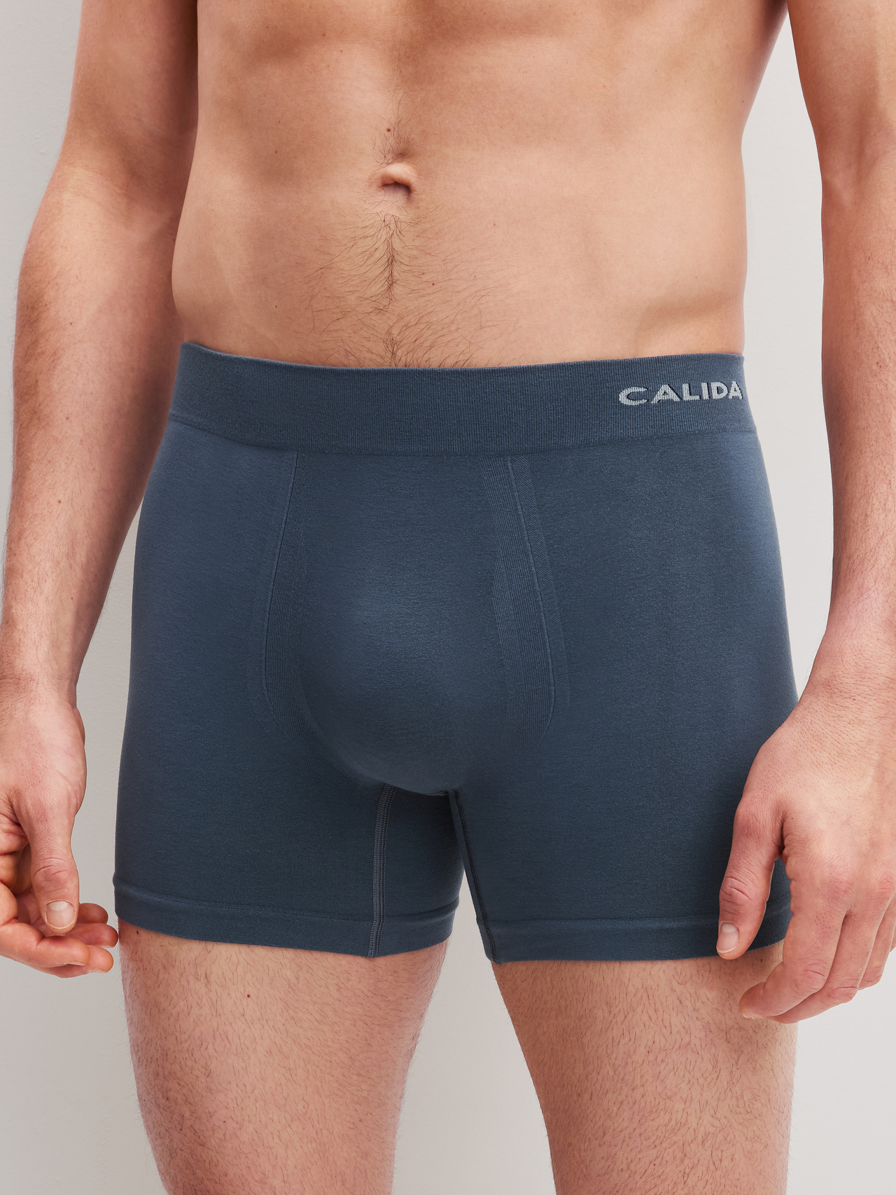 CALIDA Seamless Natural Boxer Brief mit längerem Beinfür Herren, XL, Grau, Moderne Silhouette mit klarer Formgebung und weichem Bund