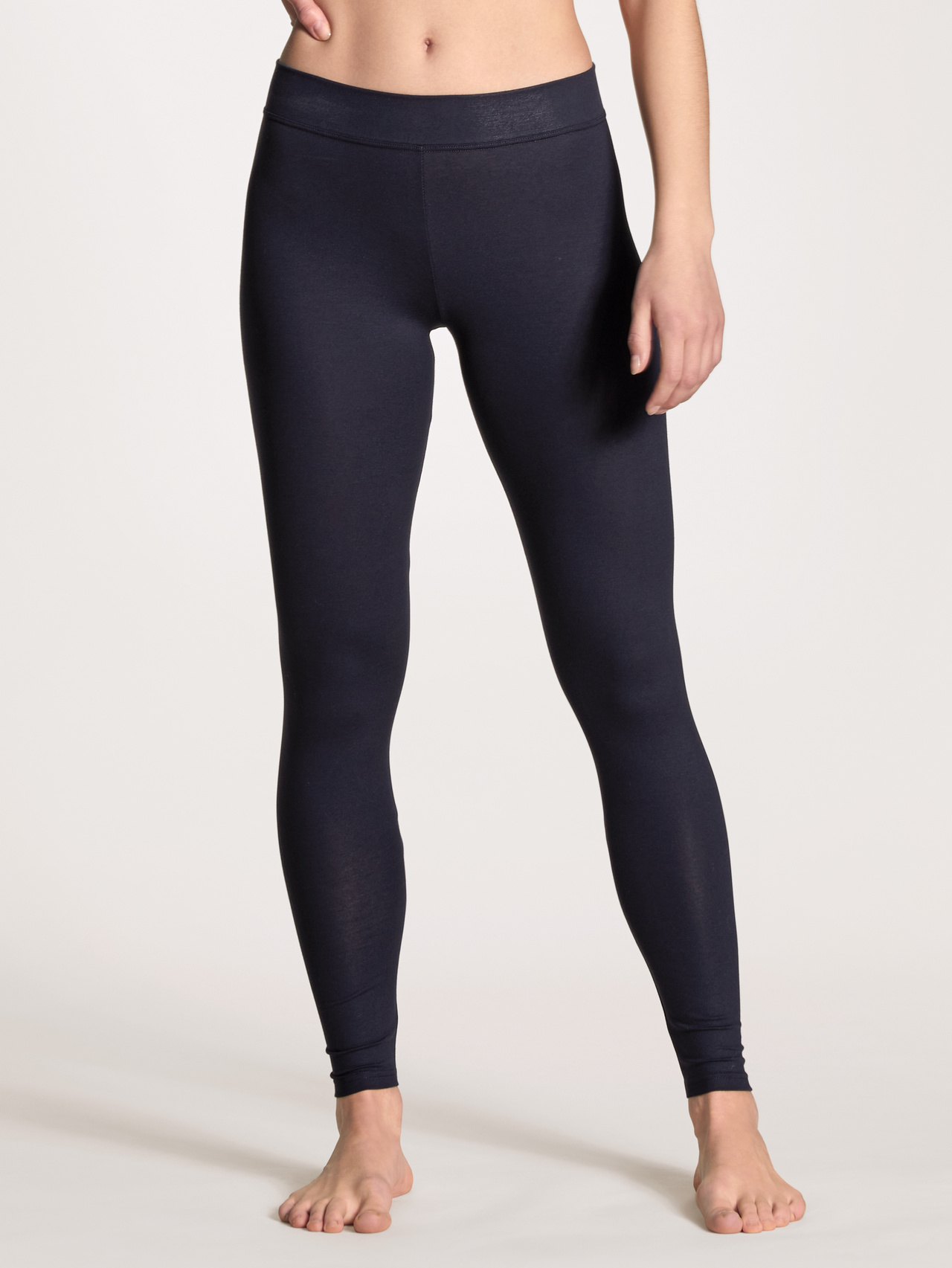CALIDA Elastic Leggingsfür Damen, M, Blau, So bequem kann sportlich sein