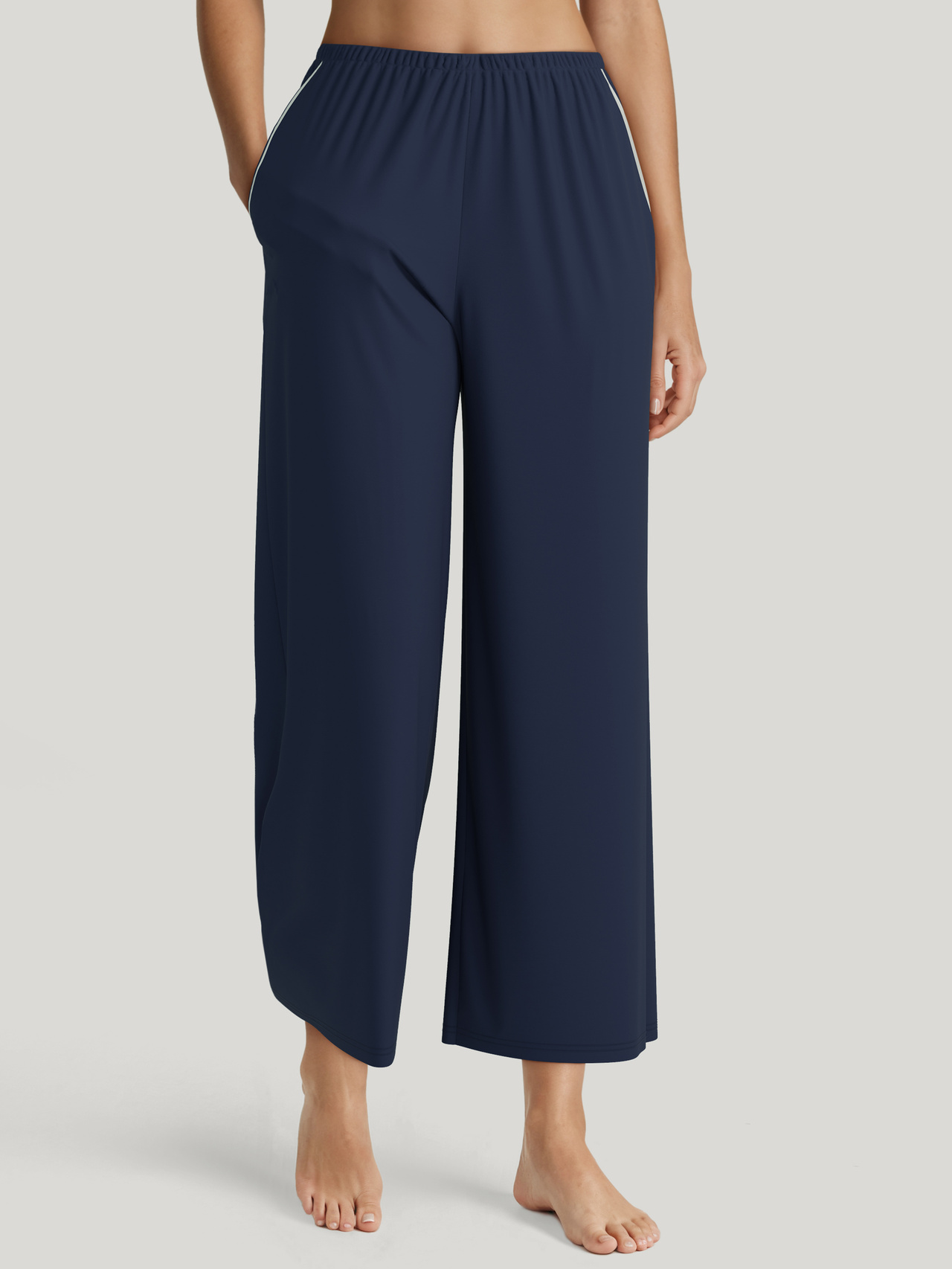 CALIDA Favourites Xtra 7/8-Pyjamahosefür Damen, L, Blau, Mit Mix & Match zum persönlichen Sommeroutfit