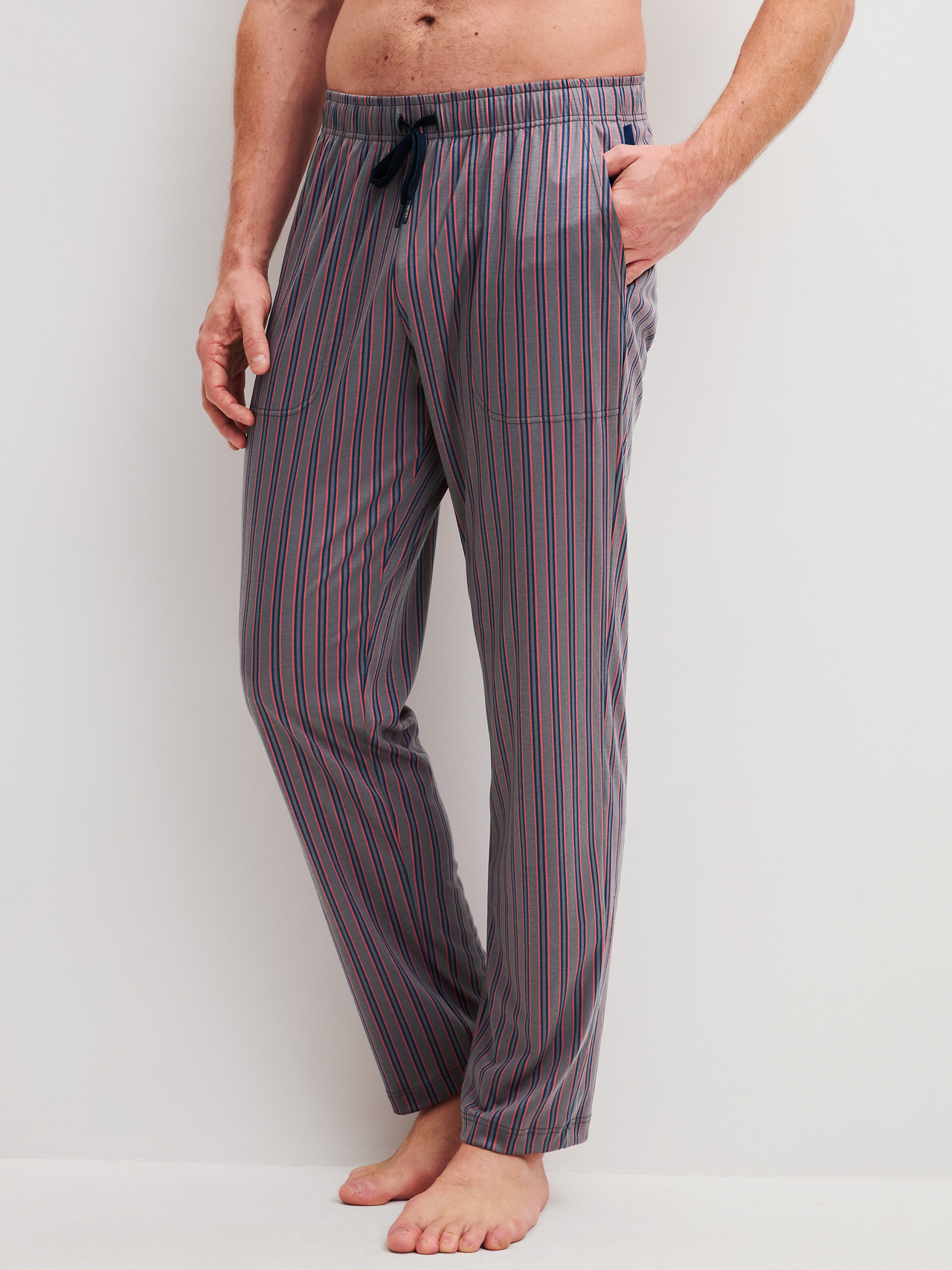 CALIDA RMX Sleep Superlight Pyjamahose mit Seitentaschenfür Herren, S, Braun, Maskuline Silhouette mit klaren Linien und praktischer Funktionalität