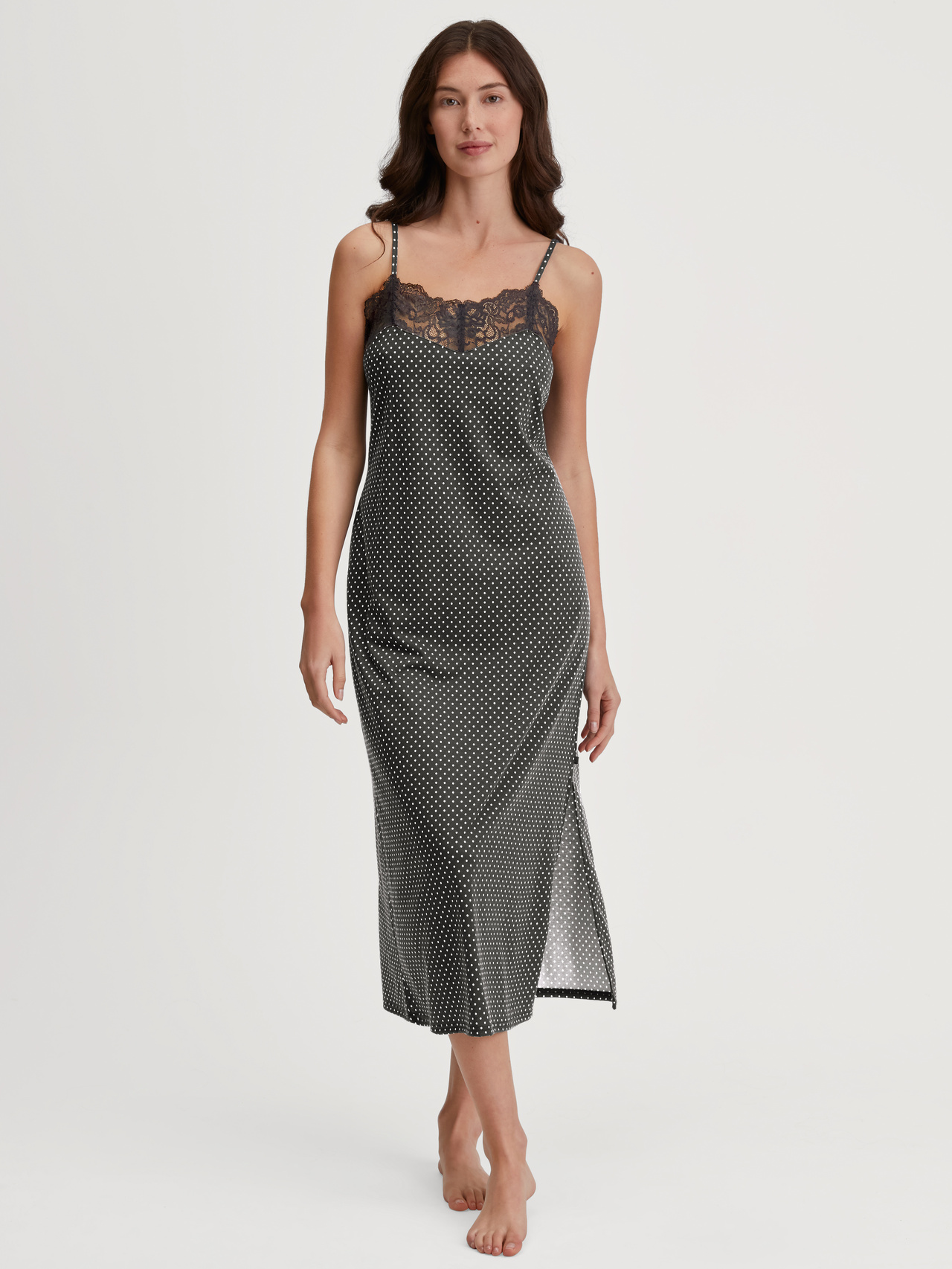 CALIDA Deep Dreams Nachthemd mit Spaghettiträgern, Länge 125 cmfür Damen, XS, Schwarz,