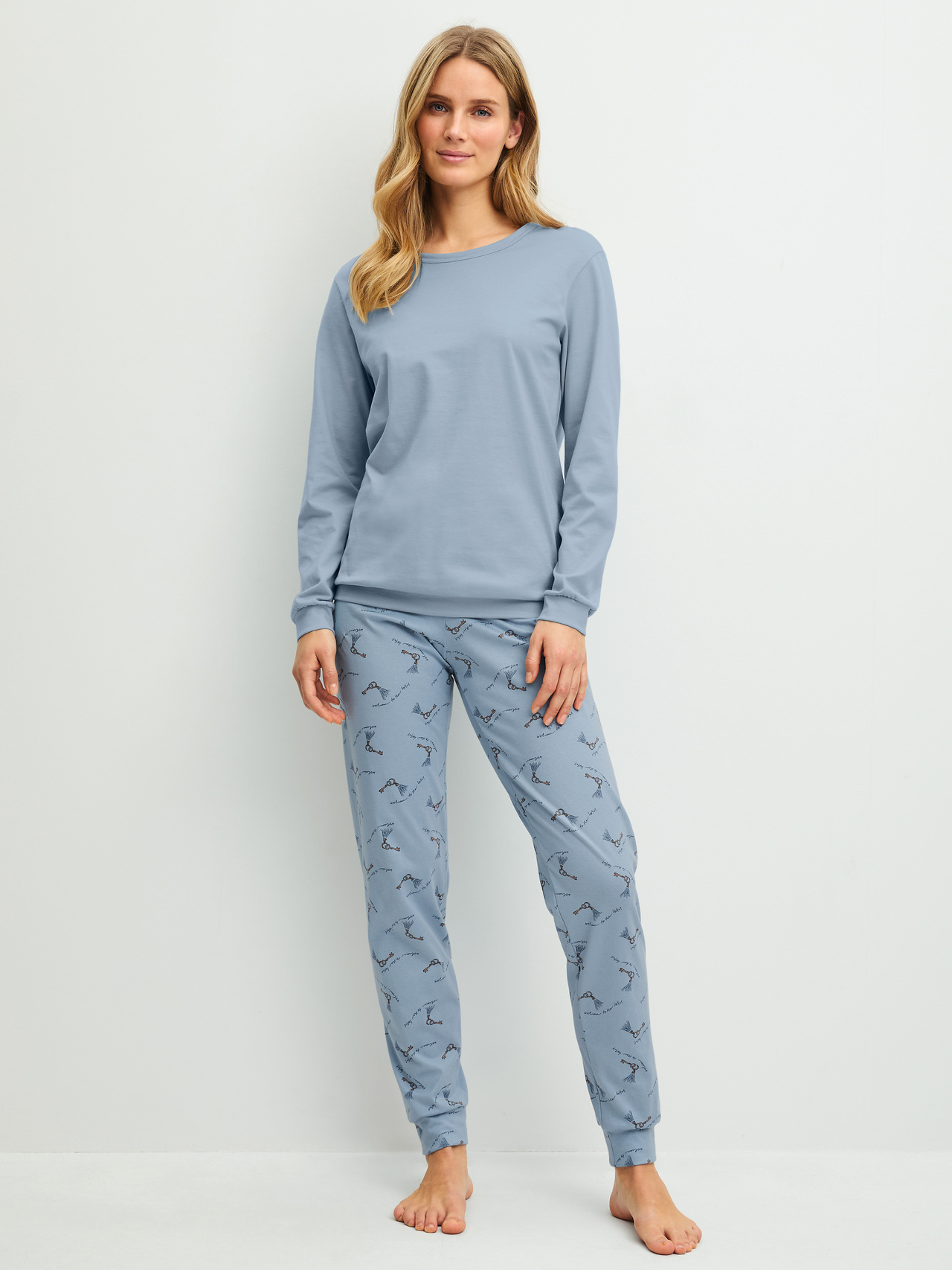 CALIDA Hotel Nights Bündchen-Pyjamafür Damen, XS, Blau, Klar geschnittene Nachtwäsche mit markanter Bündchen-Silhouette