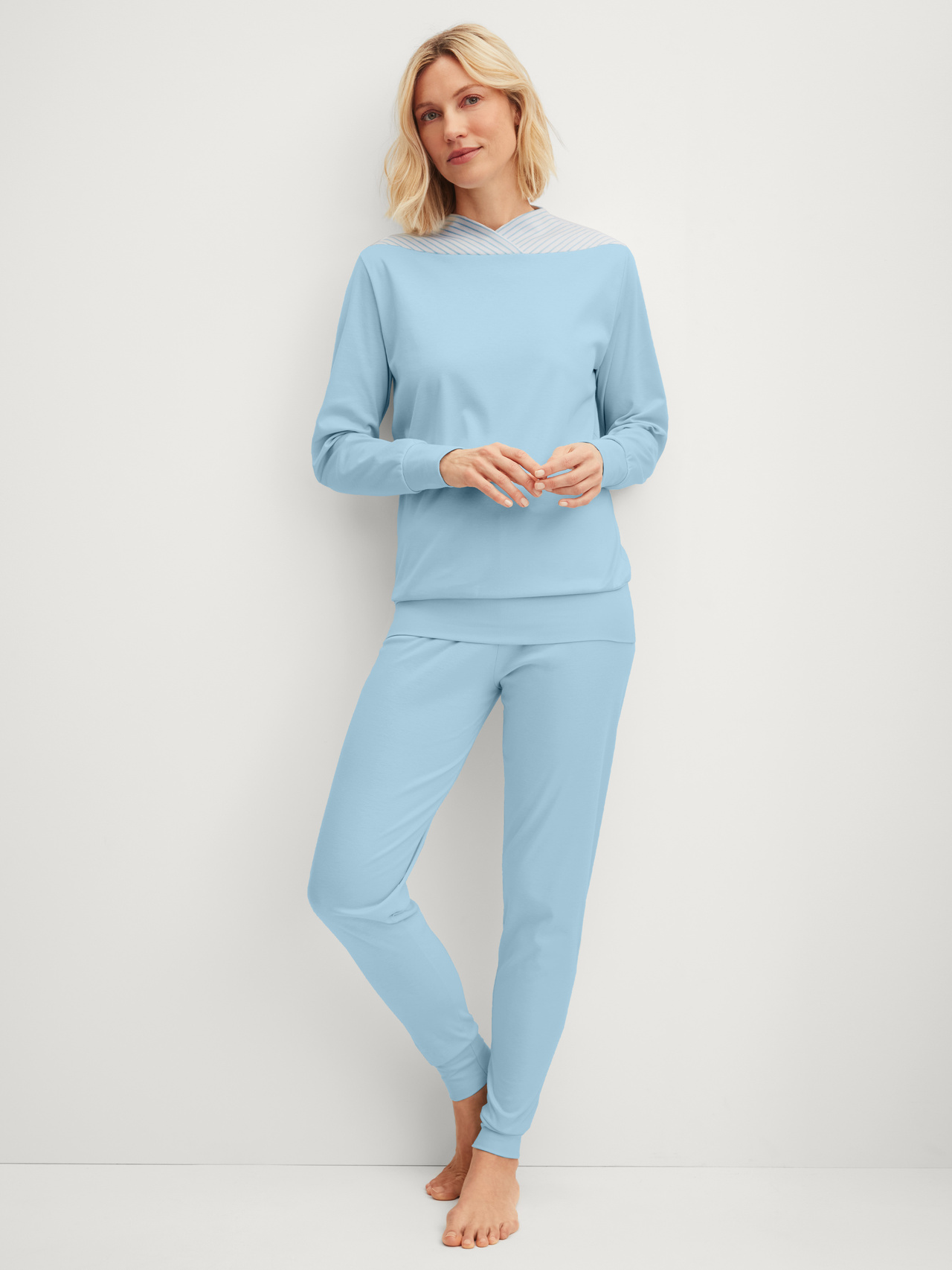 CALIDA Season Special Bündchen-Pyjamafür Damen, S, Blau, Feinste Schweizer Baumwoll-Nachtwäsche