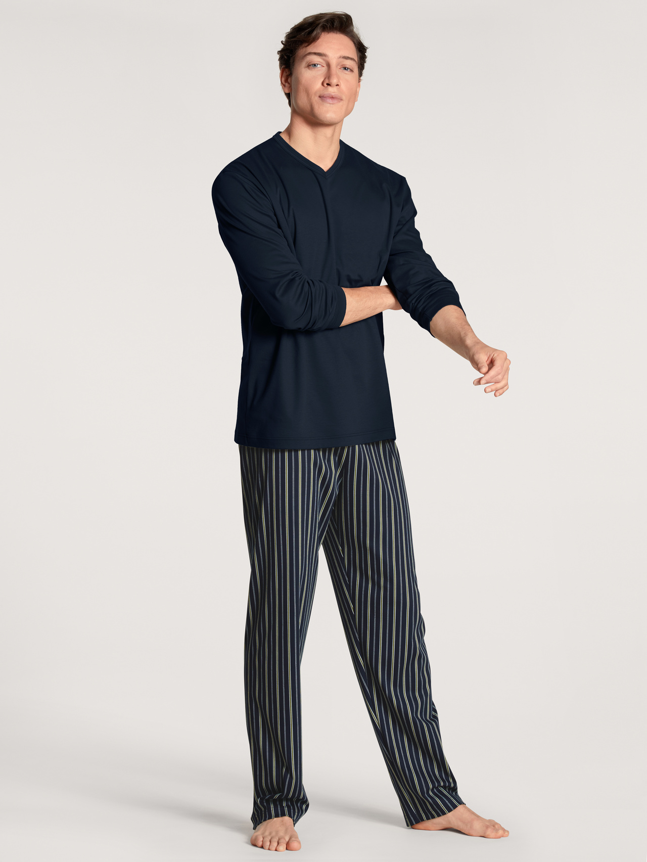 CALIDA Nightwear Xtra Pyjama, langfür Herren, M, Blau, besonders weich, formstabil und ideal für ein angenehmes Schlafklima