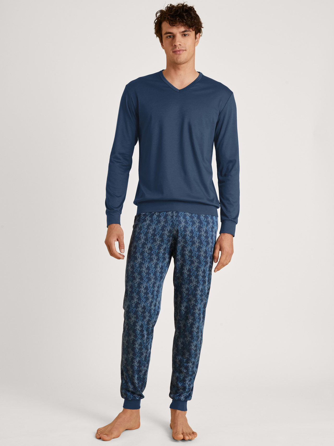 CALIDA Nightwear Xtra Bündchen-Pyjamafür Herren, M, Blau, Exklusiv, weich & luxuriös – für erholsame Nächte