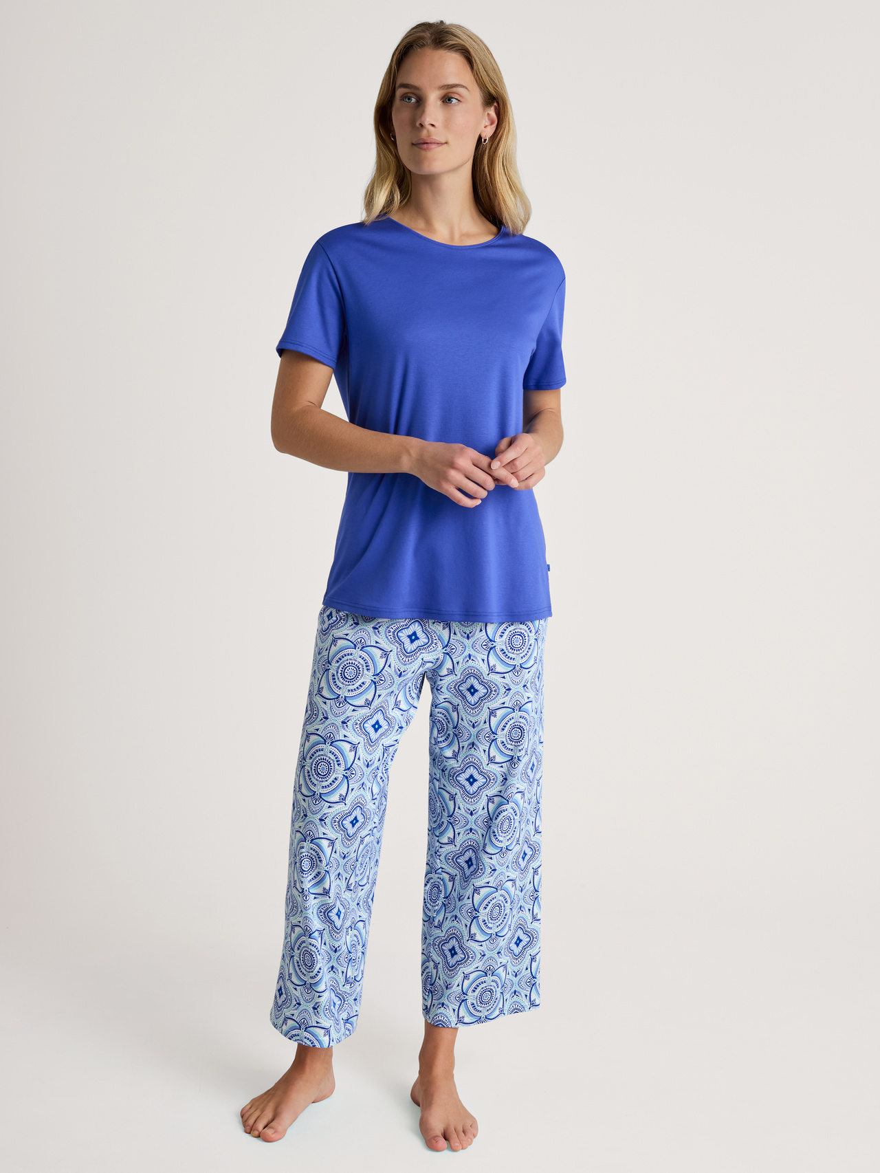 CALIDA Orient Dreams 7/8-Pyjamafür Damen, S, Blau, Hochwertiger, natürlicher Komfort durch reine Supima®-Baumwolle