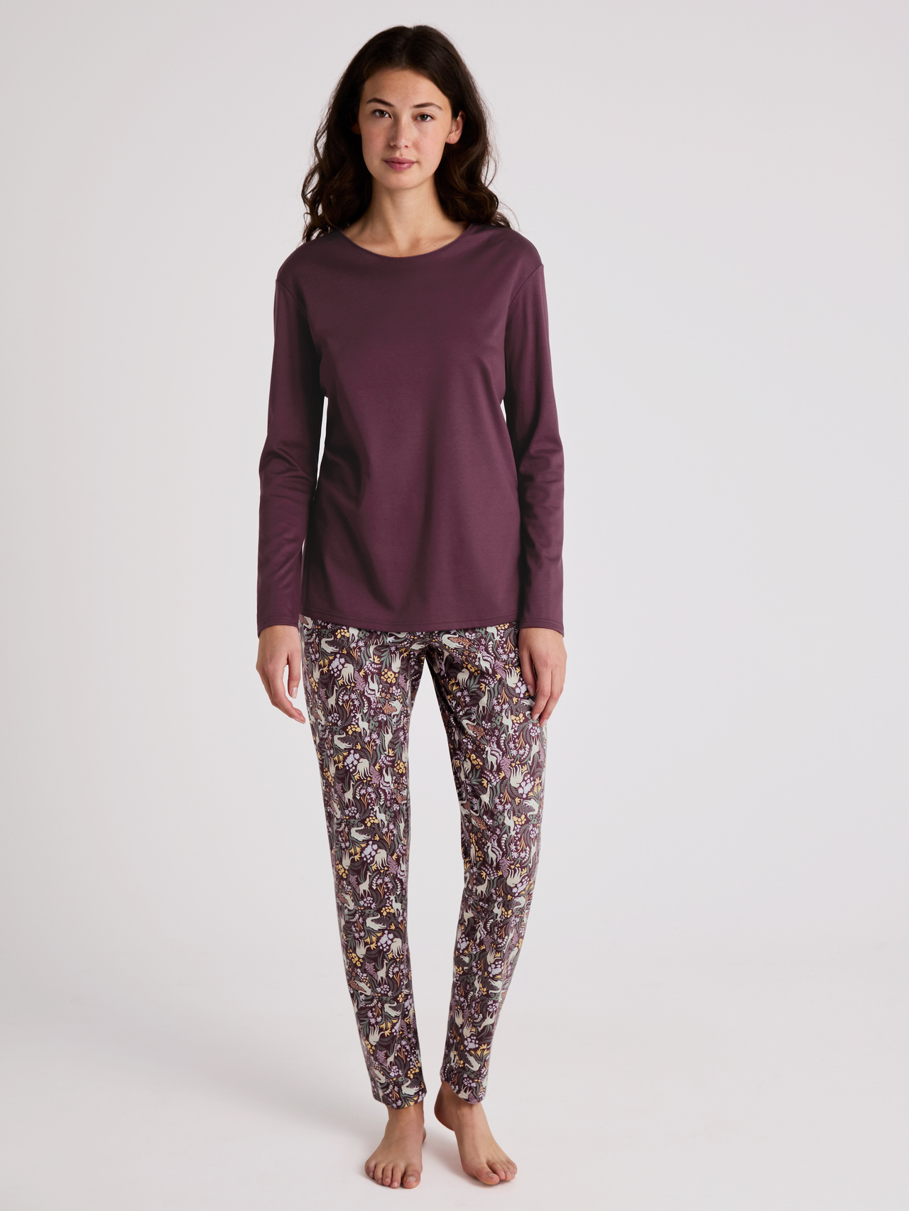 CALIDA African Dreams Pyjama, langfür Damen, S, Rot, Hochwertiger, natürlicher Komfort durch reine Supima®-Baumwolle