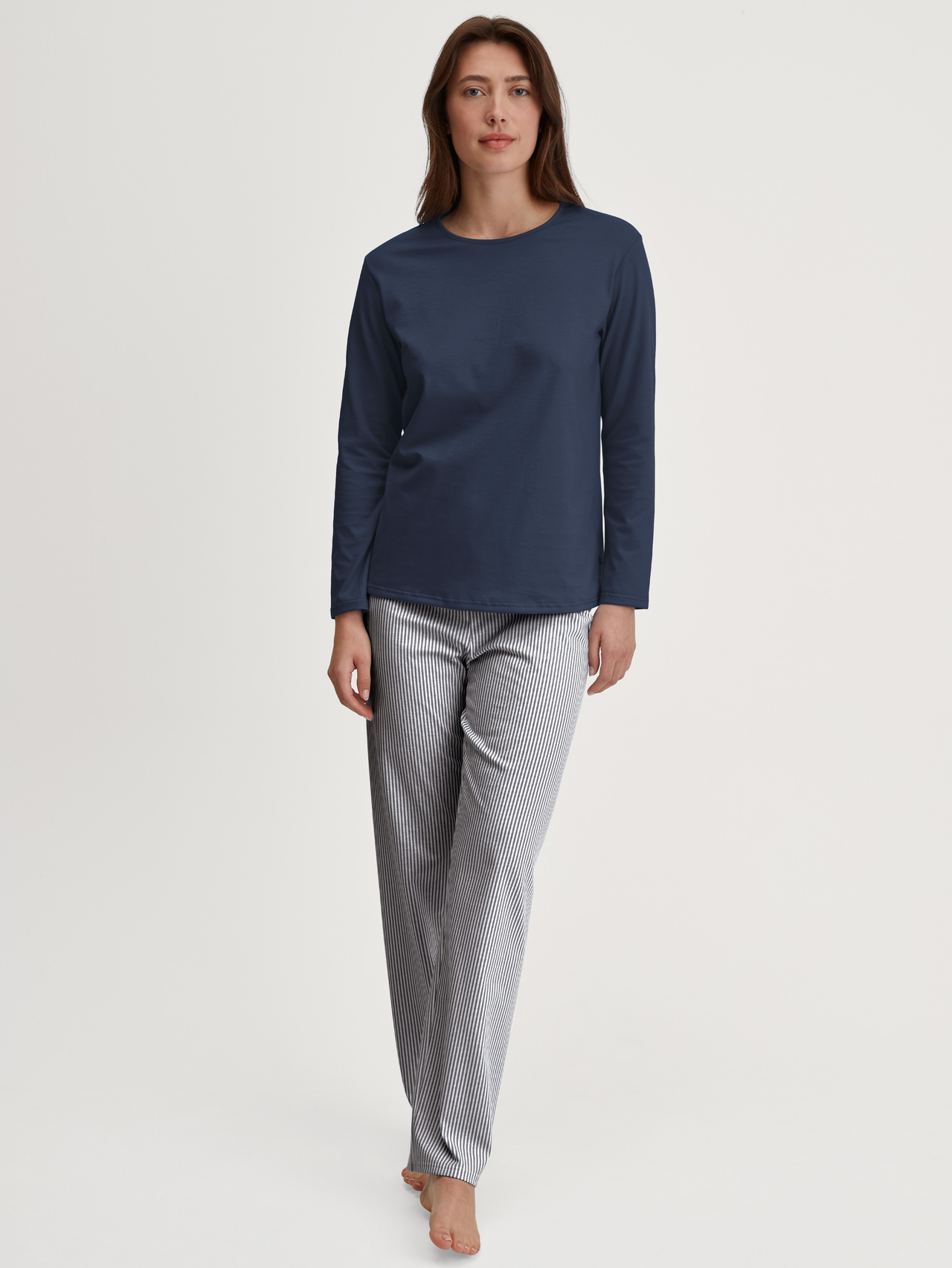 CALIDA Cotton Special Pyjama, langfür Damen, L, Blau, Verliebt in erholsame Nächte in hochwertiger Qualität