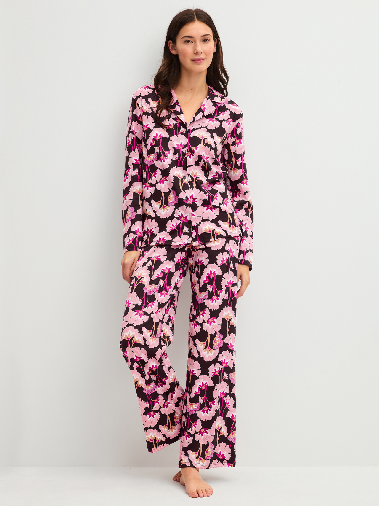 CALIDA Autumn Dreams Pyjama mit Knöpfenfür Damen, L, Rosa, Zeitlos elegante Silhouette mit femininem Reverskragen