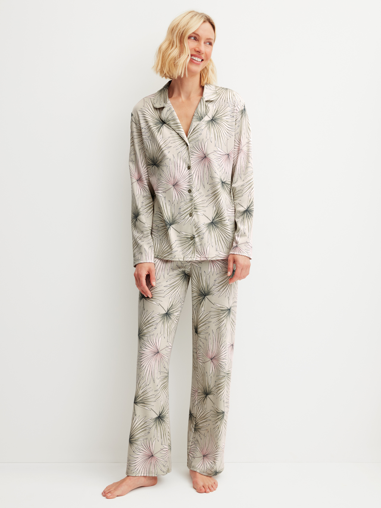 CALIDA Leaf Dreams Pyjama mit Knöpfenfür Damen, M, Grün,