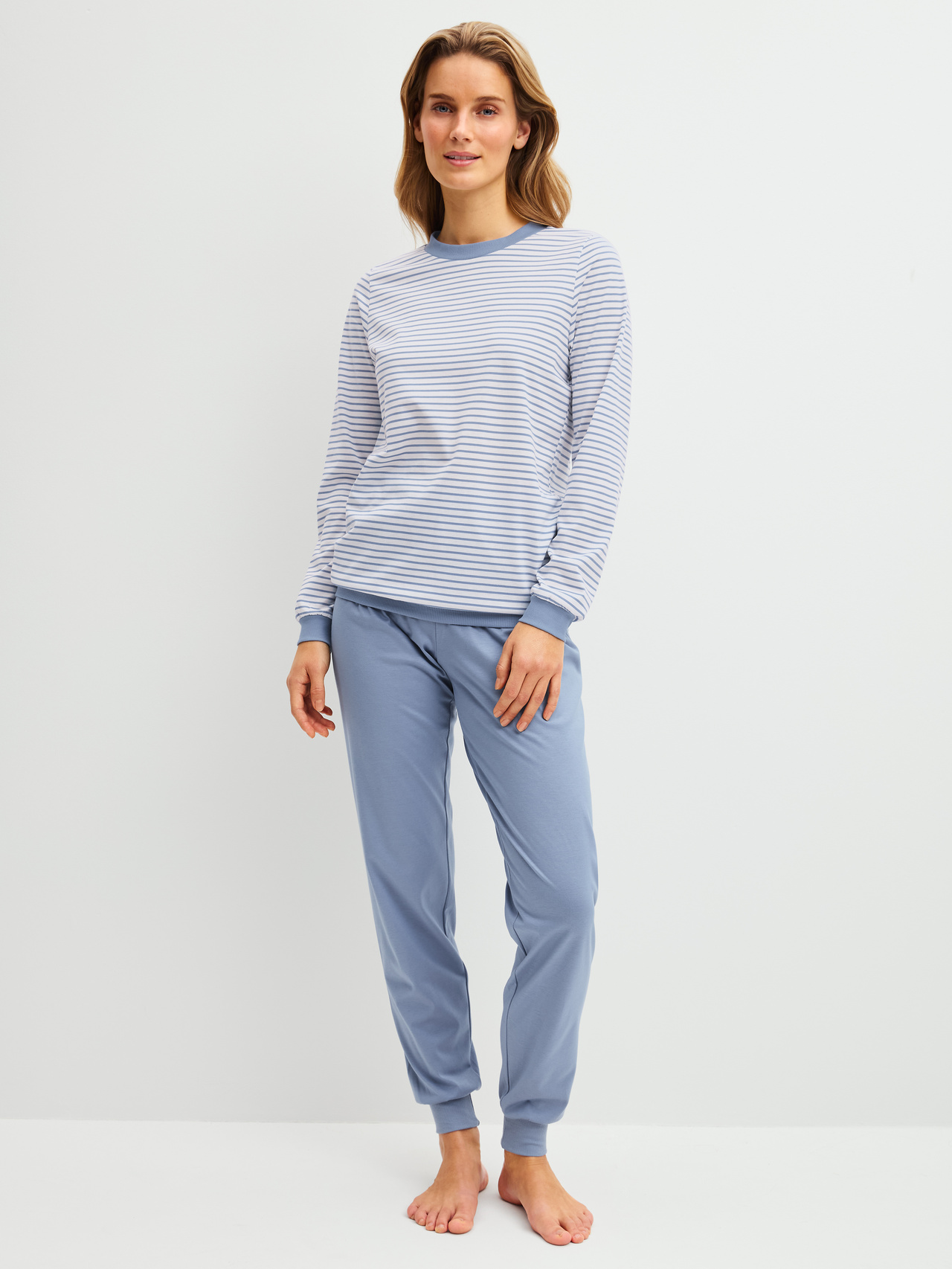 CALIDA Cotton Special Bündchen-Pyjamafür Damen, L, Blau, Natürlich bequem – sportiver Stil mit CALIDA Komfort