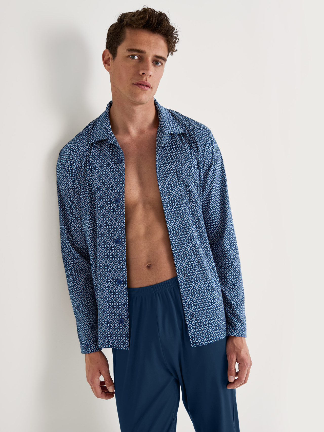 CALIDA Relax Choice 1 Pyjama, durchgeknöpftfür Herren, XL, Blau, Edelste Baumwolle für einen erholsamen Schlaf