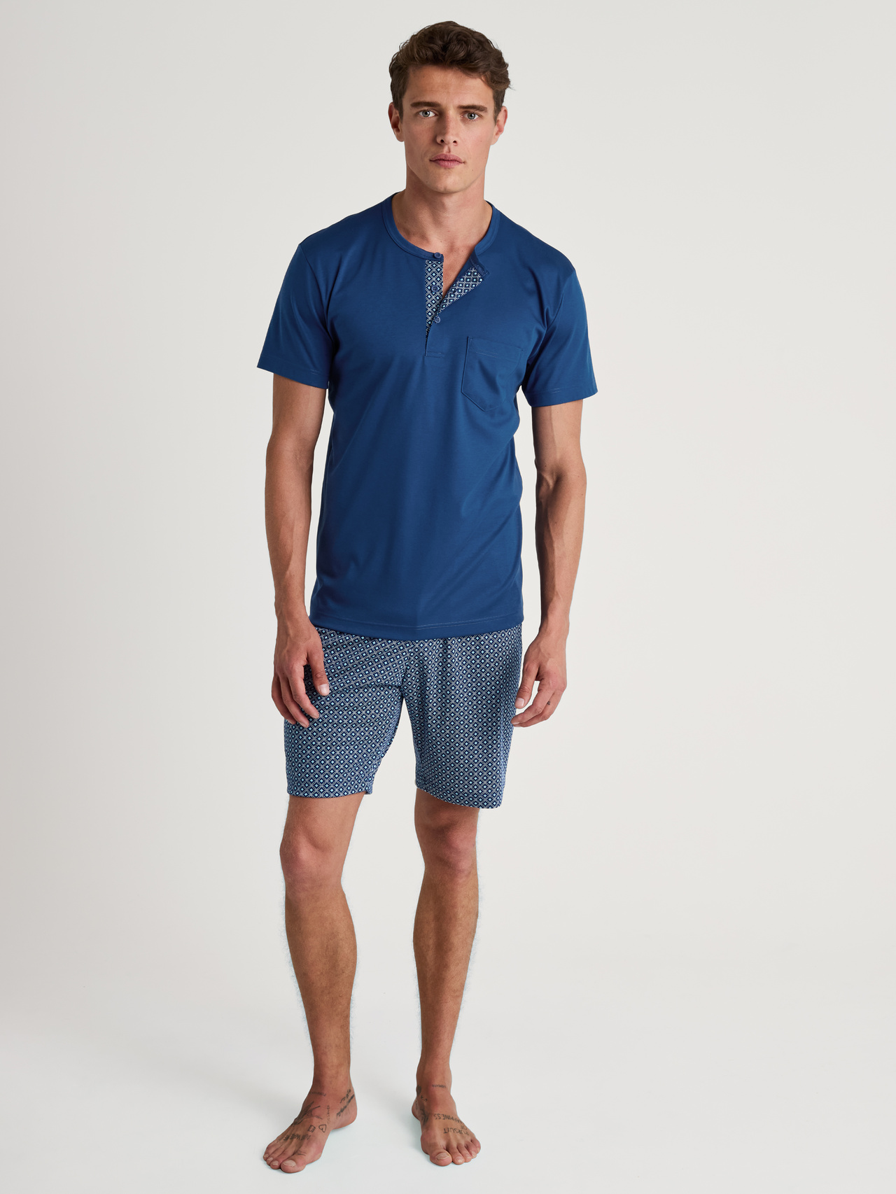 CALIDA Relax Choice 1 Kurz-Pyjamafür Herren, S, Blau, Edelste Baumwolle für einen erholsamen Schlaf