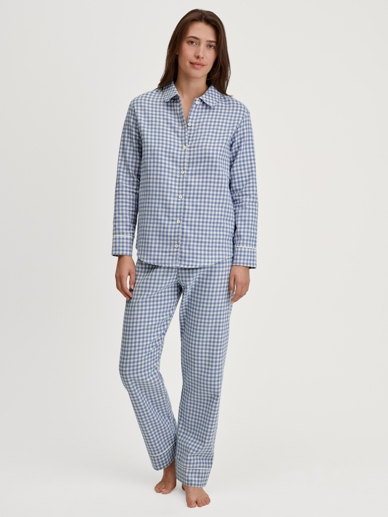 CALIDA Flannel Dreams Flanell-Pyjama mit Knöpfenfür Damen, L, Blau, Kuscheliger Klassiker für wohlige Winternächte