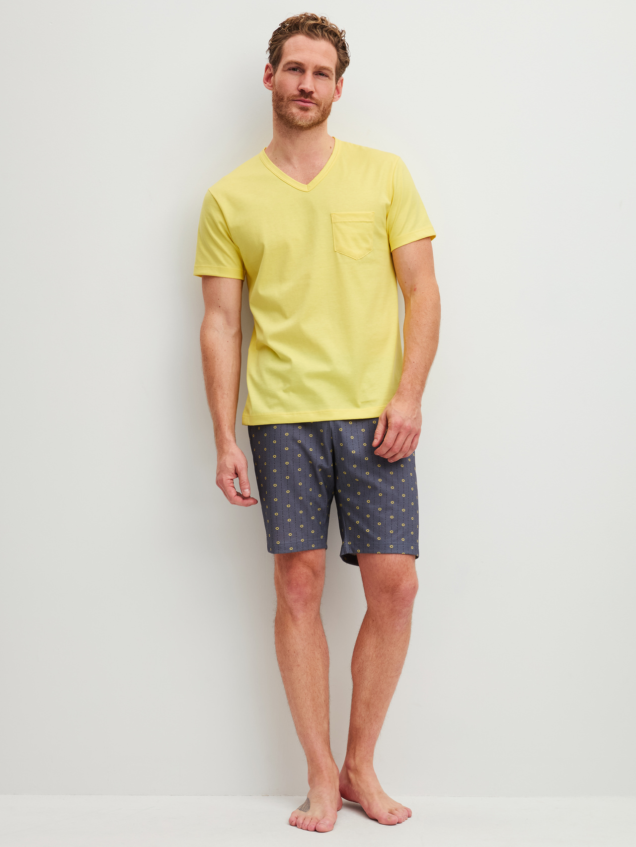 CALIDA EDITION 85 Kurz-Pyjamafür Herren, XXL, Gelb, Vertraute Klassiker im Jubiläumsdesign