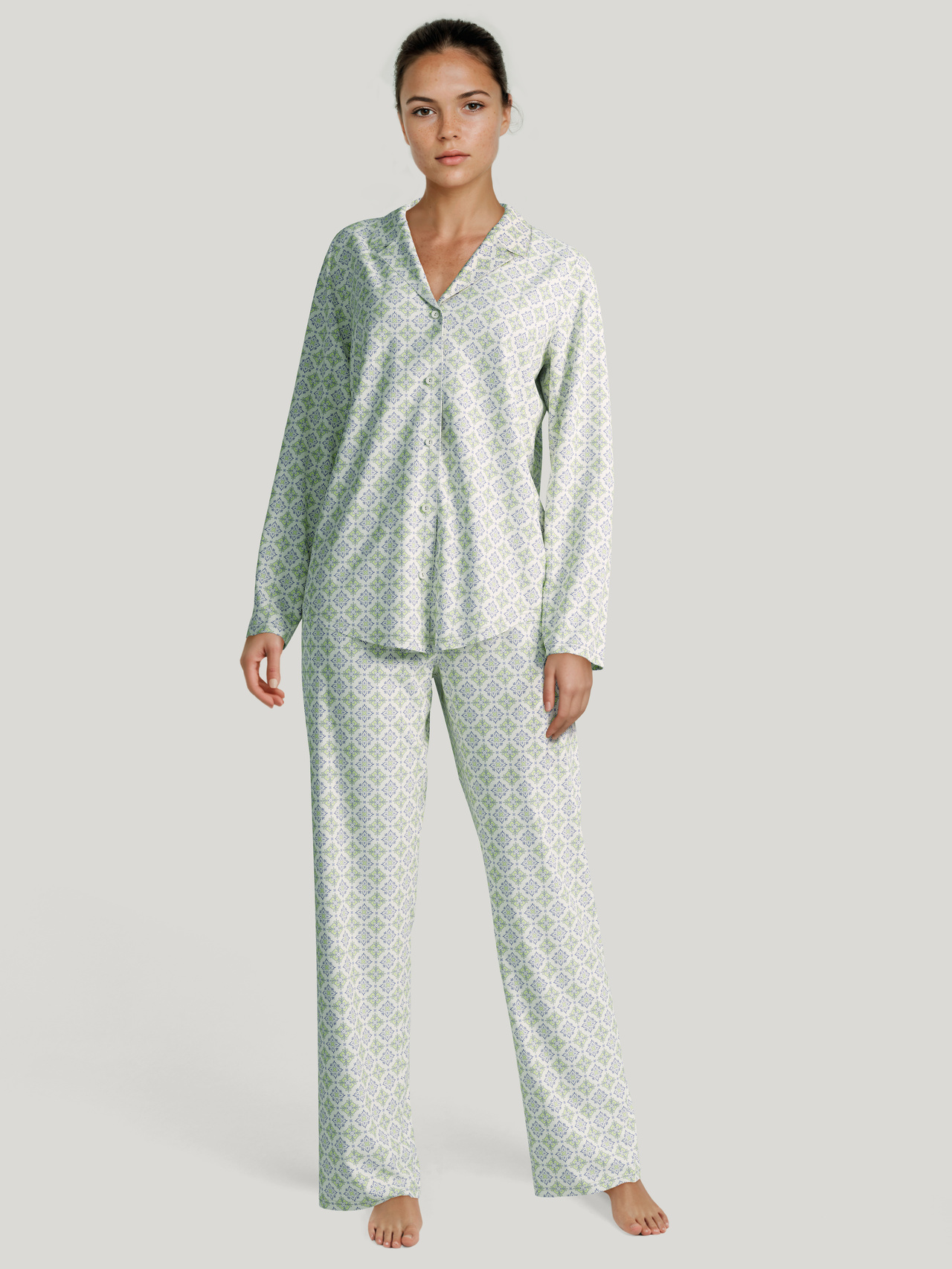CALIDA Nightwear Xtra Pyjama, durchgeknöpftfür Damen, XS, Grün, Frische Leichtigkeit für Tag & Nacht
