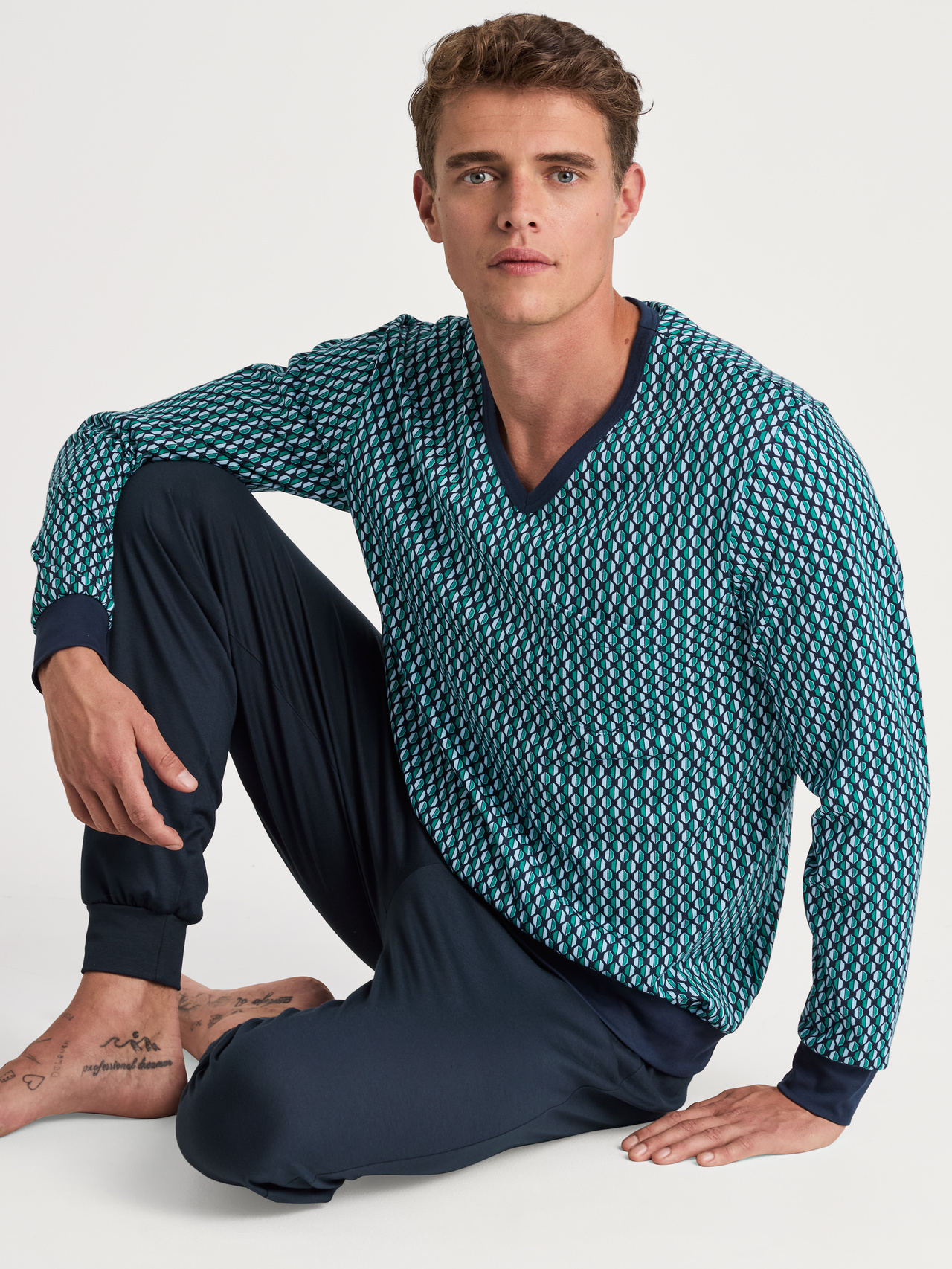 CALIDA Relax Imprint 2 Bündchen-Pyjamafür Herren, L, Grün,Blau, Maskulin-sportlicher Komfort