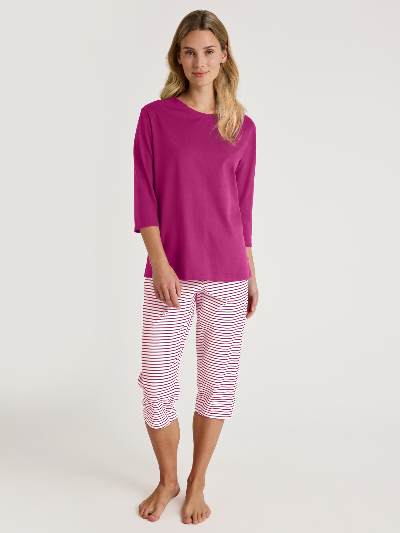 CALIDA Cotton Special Capri-Pyjamafür Damen, XS, Rot, Zeitlose Silhouette mit moderner Capri-Länge und klarer Formgebung