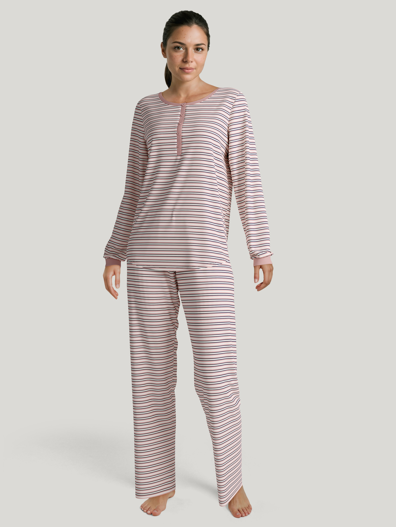 CALIDA Nightwear Xtra Pyjama, langfür Damen, S, Rosa, Zeitlose Nachtwäsche aus reiner Baumwolle