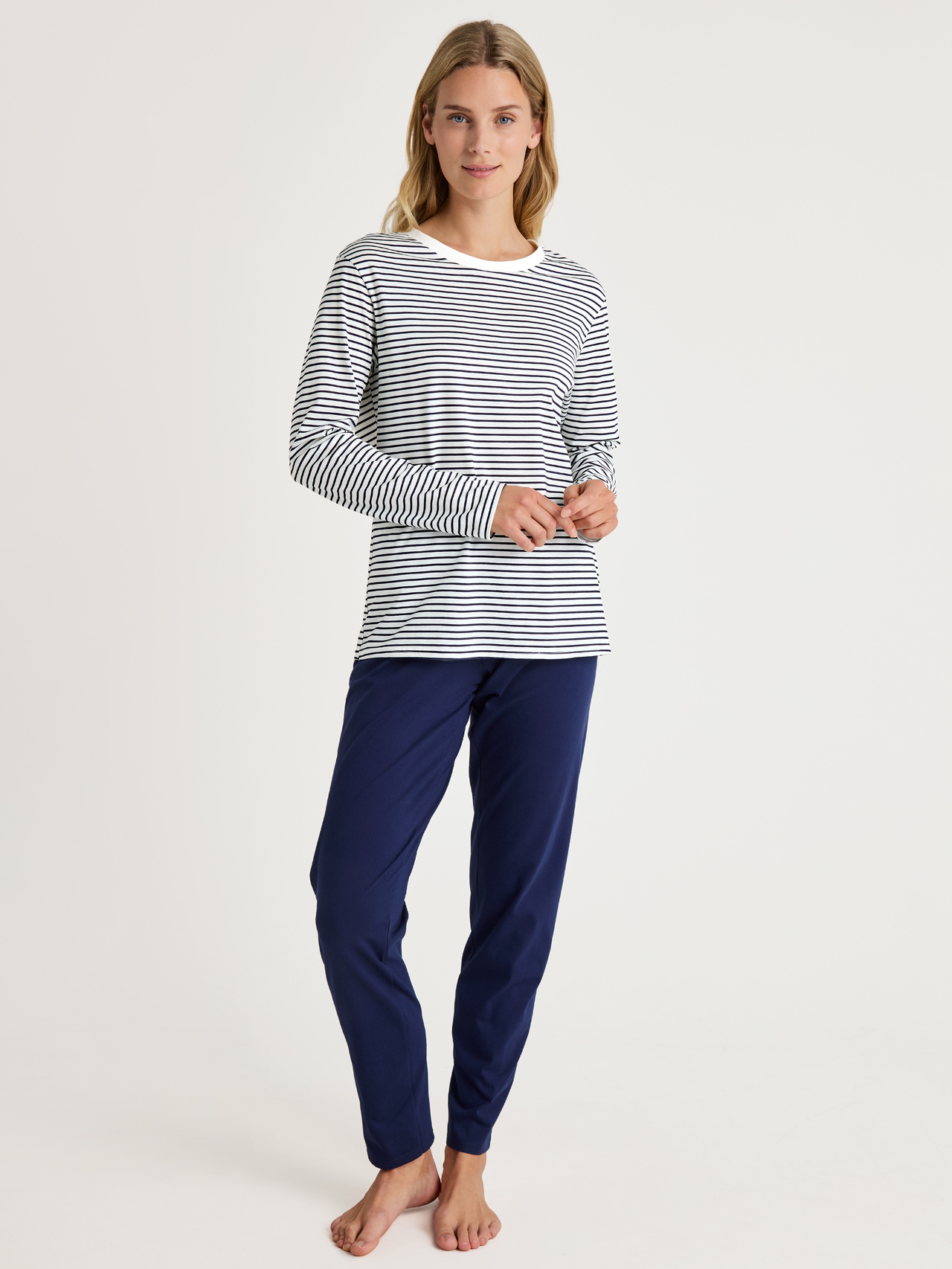 CALIDA Cotton Special Pyjama, langfür Damen, L, Blau, In 100% Baumwolle durch eine erholsame Nacht