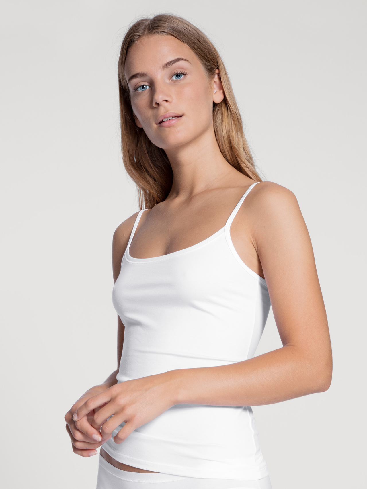 CALIDA Natural Comfort Spaghetti-Top für Damen, XS, Weiß, Beste Baumwolle, kompromissloser Komfort für jeden Tag
